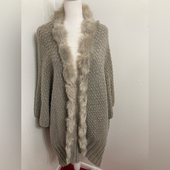 NWT Gray Faux Fur Trim Open Sweater Cardigan XL-XXL - Picture 4 of 12